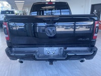 ===== Key Features ===== * 52,519 km * No Reported Accidents * 4WD (Four-Wheel Drive) * 5.7L HEMI V8... (image 3)