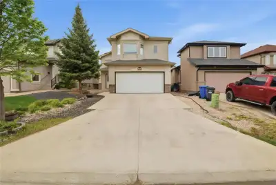 3M//Winnipeg/SS now, OPEN HOUSE SAT-SUN (JULY 11 & JULY 12) 2pm-4pm, OFFER AS RECEIVED . Charming CA...