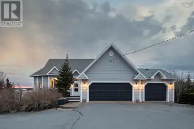 Welcome home to this beautiful waterfront property on 3+ acres with privacy and apprx 185 ft of shor...