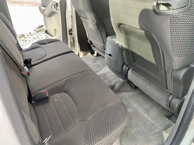 2012 NISSAN FRONTIER CREW 4X4 LOW KMS CERTIFIED in Cars & Trucks in Guelph - Image 30