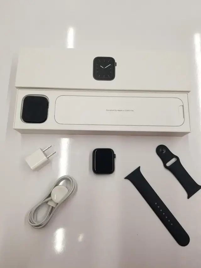 Apple Watch Series 3 4 5 6 NEW CHARGERS 1 Year WARRANTY in Cell Phones in Calgary - Image 3