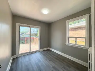 3 Beds 1 Bath - House