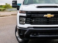 Welcome To Sherwood Park Chevrolet. The #1 Volume Chevrolet Dealer in Canada. This Chevrolet SILVERA... (image 4)