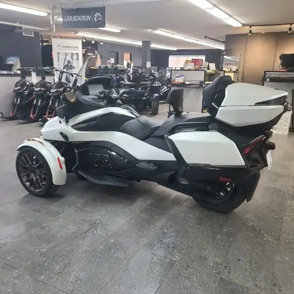 2025 CAN-AM Spyder RT Sea-to-Sky SE6 in Sport Touring in Lanaudière - Image 7