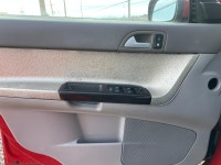 Zoomer Auto 2006 Volvo S40 Comes Sunroof, Backup Sensors, Alloy Wheels, Keyless Entry and Much More... (image 7)