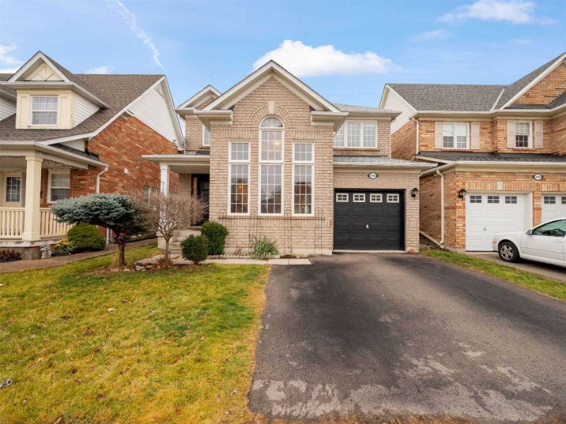 Freshly Painted 3 Br All Brick Mattamy Home, Ninth Line / Lisgar Houses for Sale Mississauga