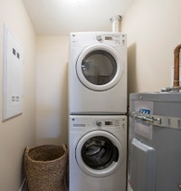 Stylish apartment rentals at Summerhill Place in Nanaimo-Call Today! CURRENT INCENTIVES: $499 Securi... (image 7)