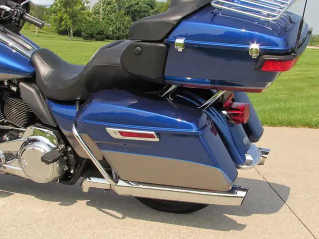2017 Harley-Davidson FLHTK Electra Glide Ultra Limited Low New D in Sport Touring in Leamington - Image 21