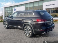 This Volkswagen Atlas delivers a Regular Unleaded V-6 3.6 L/220 engine powering this Automatic trans... (image 2)