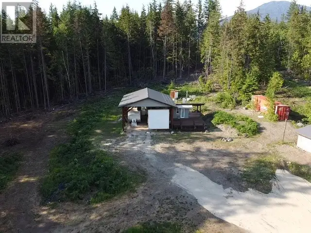 736 BARTLEY Road Nakusp, British Columbia in Land for Sale in Nelson - Image 4