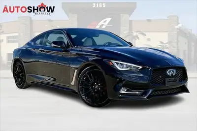Moonroof Heated Front Seats Heated Steering Wheel Power Driver & Passenger Seats Semi-Aniline Leathe...