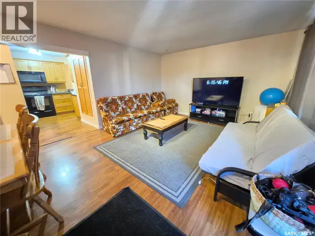 1118 PARK AVENUE Weyburn, Saskatchewan in Houses for Sale in Regina - Image 12
