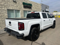 2018 GMC SIERRA SLT CREW CAB WITH AFTERMARKET WHEELS ALL SERVICES UP TO DATE WITH 47 SERVICE RECORDS... (image 4)
