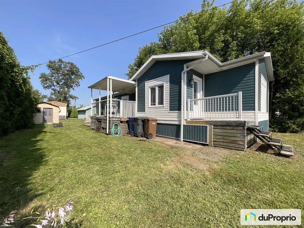 $220,000 - Mobile home for sale in St-Cyprien-De-Napierville — photo 2