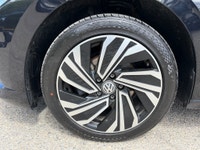 Double L Motors Ltd. FOR SALE: 2019 Volkswagen Jetta Execline Luxury Meets Performance in This Fully... (image 6)