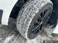The advertised vehicle price is based on a promotional finance offer. Customers who purchase the veh... (image 9)