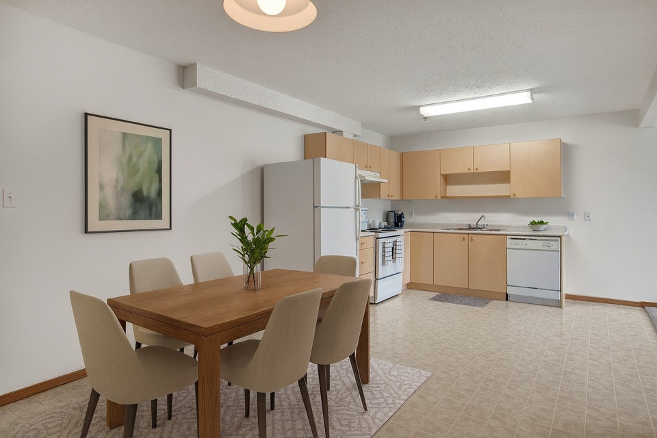 Hurry! Brand New Apartments with $2000 Off First Month’s Rent 2