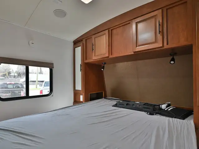 2014 Surveyor SV34BHTS in Travel Trailers & Campers in St. Albert - Image 19