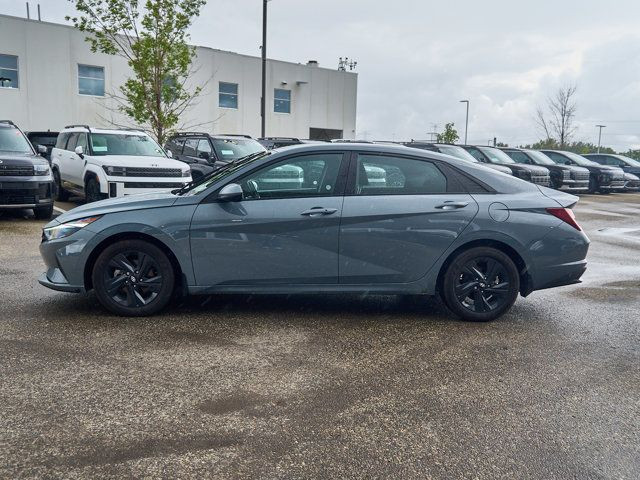 2023 Hyundai Elantra Preferred | No Accidents | 1 Owner | Smart in Cars & Trucks in Edmonton - Image 2