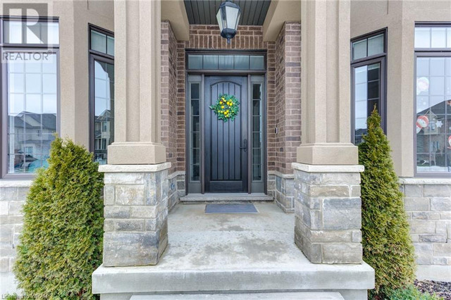 263 CHESTNUT Ridge Waterloo, Ontario in Houses for Sale in Kitchener / Waterloo - Image 4