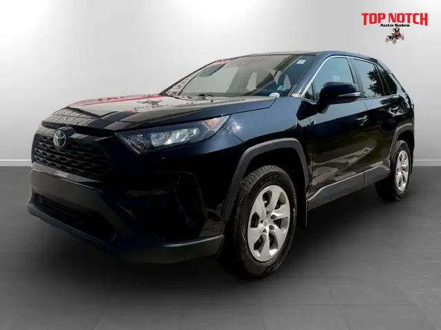 2023 Toyota RAV4 LE, keyless entry, Cruise control, Bluetooth 3 
