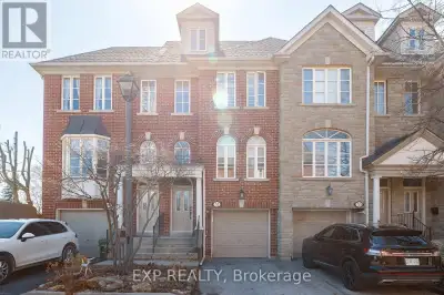 31 BROWNSTONE LANE Toronto (Kingsway South), Ontario