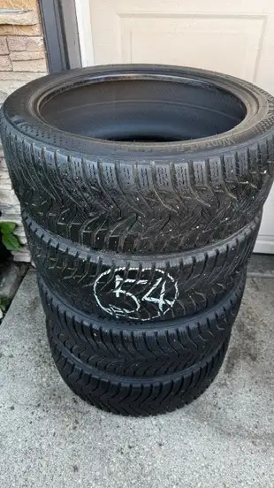225/45R19 KUMHO WINTERCRAFT ICE winter tires63848996106625120