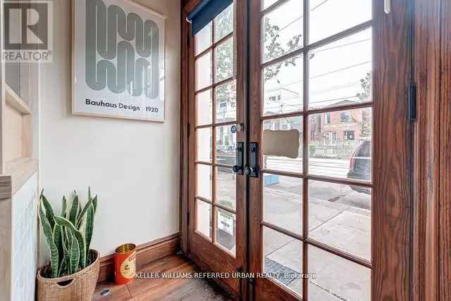 1118 QUEEN STREET E Toronto (South Riverdale), Ontario in Commercial & Office Space for Sale in City of Toronto - Image 6