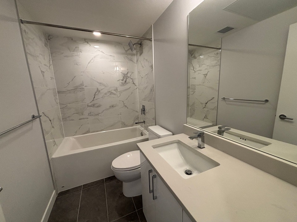 Brand New Condo in Mission 5