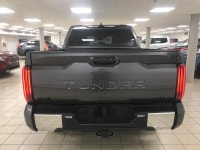 Few trucks balance modern capability and everyday usability as cleanly as a well-sorted full-size pi... (image 6)