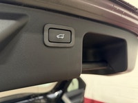 SAFETY CERTIFICATION DOES NOT APPLY ON OUR AS IS VEHICLES, VEHICLE LISTED AS IS DUE TO CRACKS IN THE... (image 9)