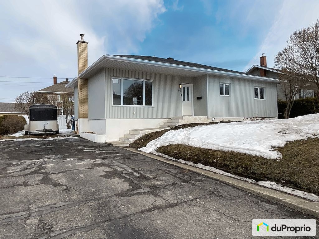 $349,000 - Bungalow for sale in Rimouski (Rimouski) — photo 1