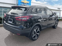 MAGNETIC BLACK METALLIC,PACKAGE AA00 W/NO OPTIONS,All Wheel Drive,Traction Control,Lane Departure Wa... (image 4)