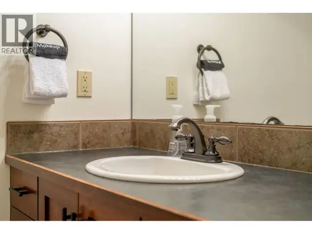 7307 PROSPECTOR Avenue Unit# 202 Radium Hot Springs, British Col in Condos for Sale in Cranbrook - Image 24