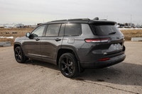 ENGINE: 3.6L PENTASTAR VVT V6 W/ESS,POWER SUNROOF,GLOBAL BLK W/GLOBAL BLK CAPRI LEATHERETTE SEATS W/... (image 1)