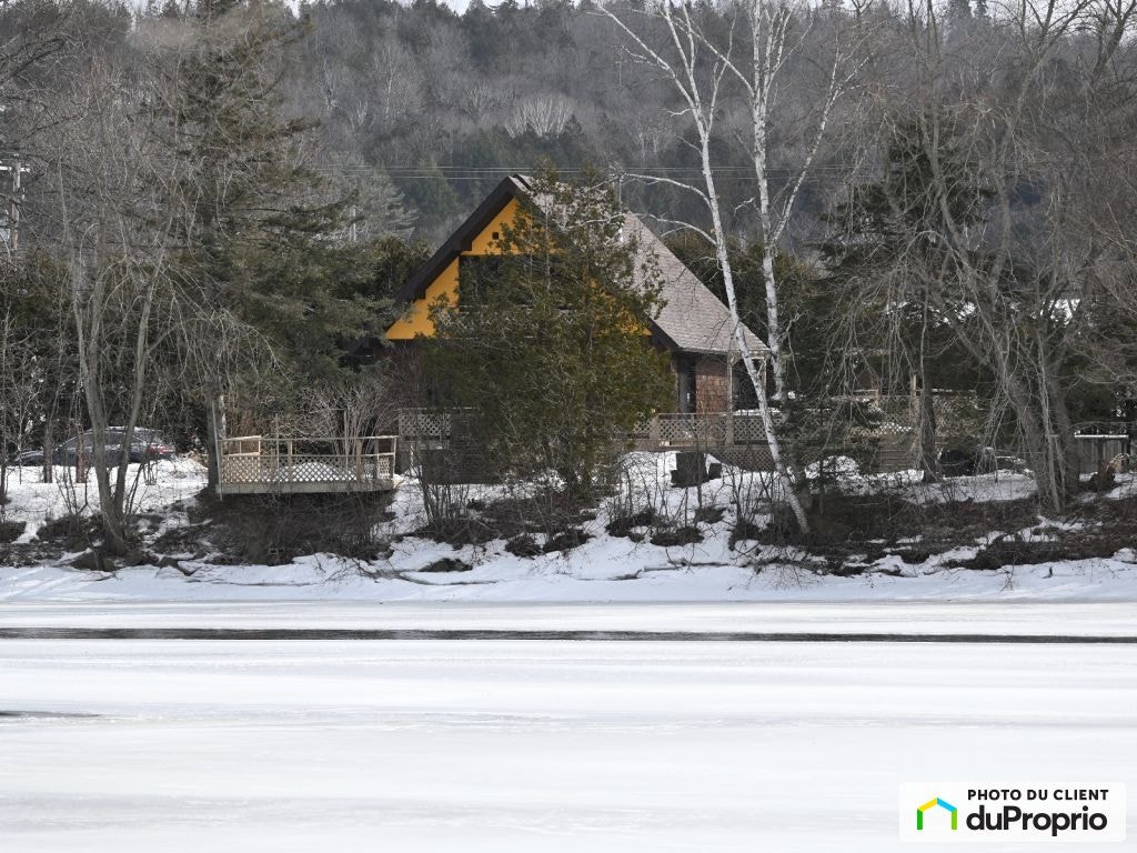 $599,000 - Cottage for sale in Brébeuf — photo 1
