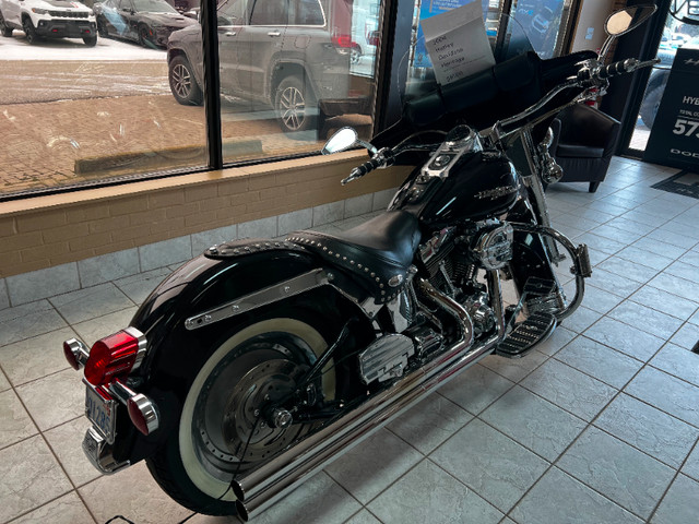 2004 Harley-Davidson Heritage Softail in Street, Cruisers & Choppers in Chatham-Kent - Image 2