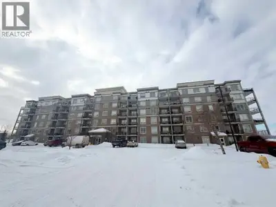 Welcome to The Peaks in Eagle Ridge, where convenience, comfort, and smart design come together. 136...