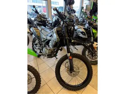 WOW MOTO DOUBLE USAGE EN INVENTAIRE PRETE A PARTIR Rock Moto Sport Sherbrooke, Kawasaki, KTM, Cf Mot...