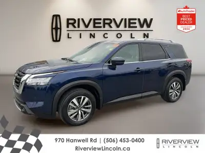 Built for busy family life and ready for Canadian roads, this used 2024 Nissan Pathfinder SL deliver...