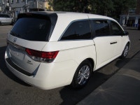 CAR PROOF VERIFIED 100% ACCIDENT FREE. LIKE NEW INSIDE IN AND OUT. FINISHED IN PEARL WHITE WITH GREY... (image 5)