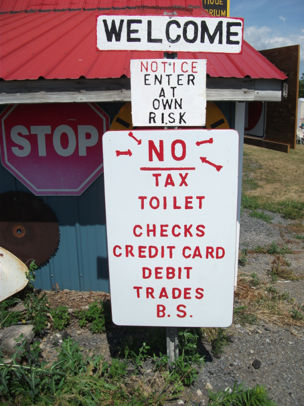 Seven Scroll Saw in Power Tools in Belleville - Image 11