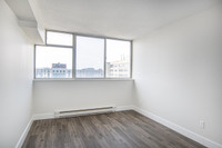Steps away from a wide variety of restaurants, transit options, cafes, retail stores, and parklands.... (image 5)