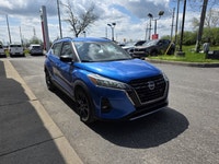 *CLEAN CARFAX, ANDROID AUTO, APPLE CAR PLAY, HEATED SEATS, *8-inch touchscreen display with Apple Ca... (image 6)