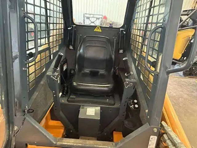 2012 MUSTANG 2044 in Heavy Equipment in Regina - Image 3