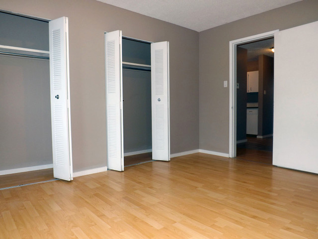 Central McDougall Apartment For Rent | Second Street Manor in Long Term Rentals in Edmonton - Image 3