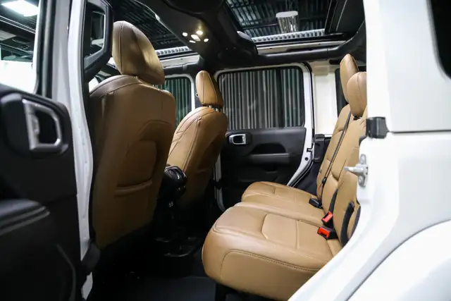 2020 Jeep Wrangler Unlimited SAHARA 4X4 DIESEL|1OWNR|NOACCDNT|PO in Cars & Trucks in City of Toronto - Image 33