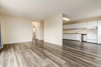 Amenities: Near UofA • Balconies • Affordable Parking Suite & Building: One-bedroom and two-bedroom... (image 3)