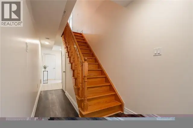 38 ARCHIBALD Mews Toronto, Ontario in Houses for Sale in City of Toronto - Image 6