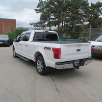 This 2018 Ford F-150 Lariat FX4 /4x4 /10 SPEED AUTOMATIC SuperCrew Pickup is a durable and reliable... (image 8)